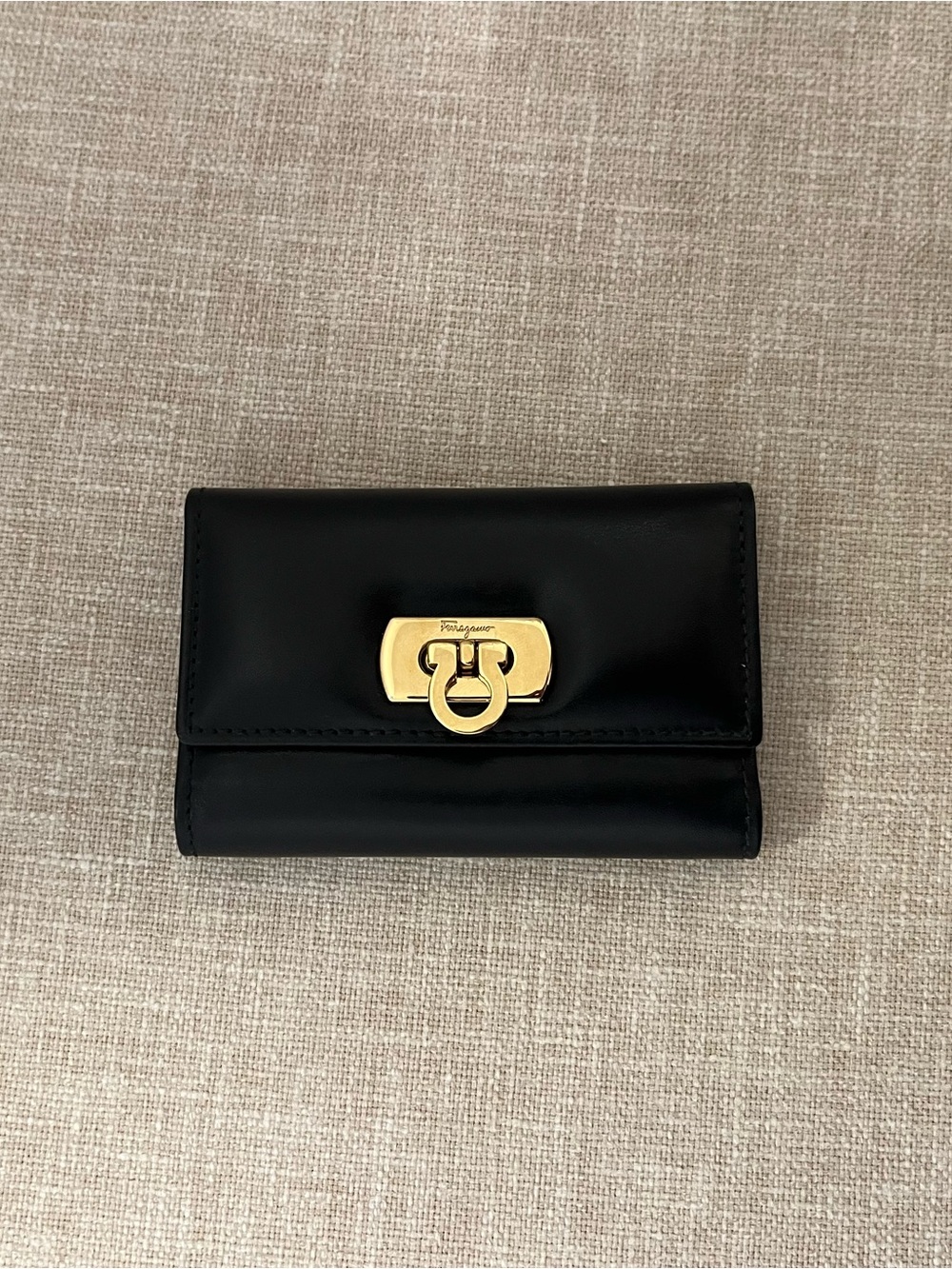 Ferragamo - Picture 3 of 5